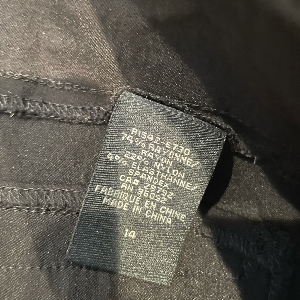 Renuar size 14 pants 🖤💋💫 - Picture 3 of 8
